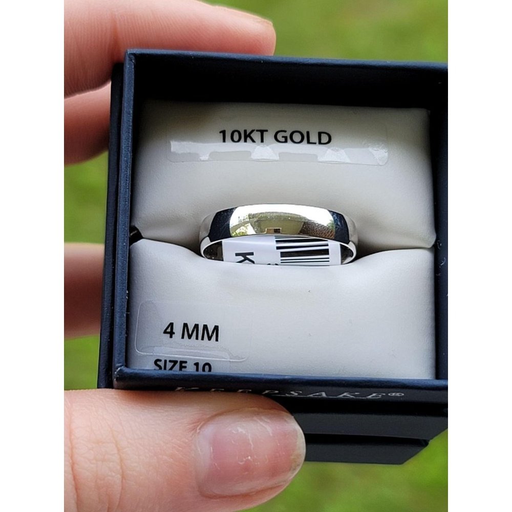 Solid 10K White Gold Band